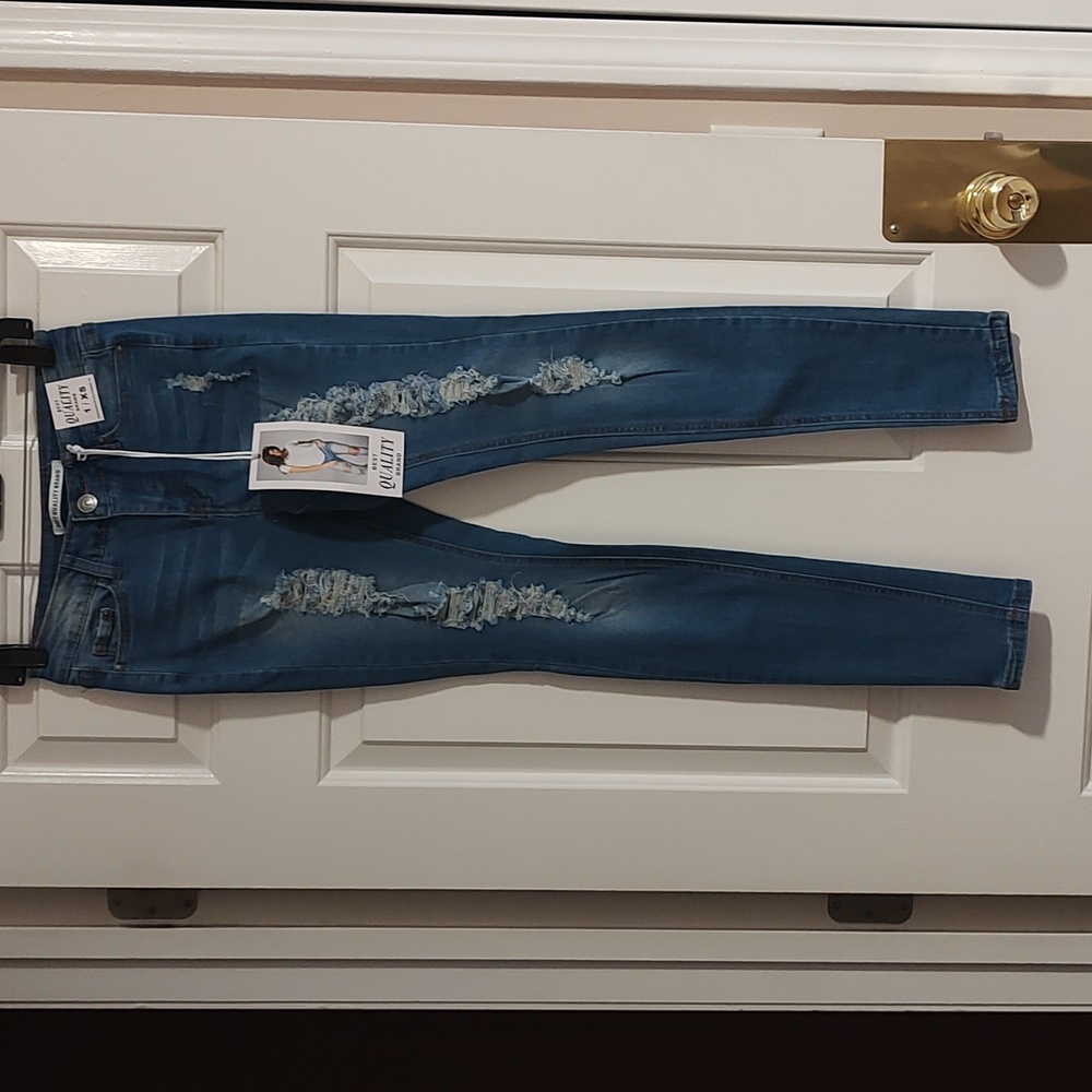 Best quality brand Butt Lifting skinny jeans size 1 NWT